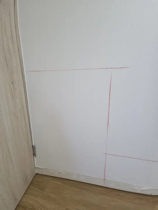 작업 구간을 표시한 벽면